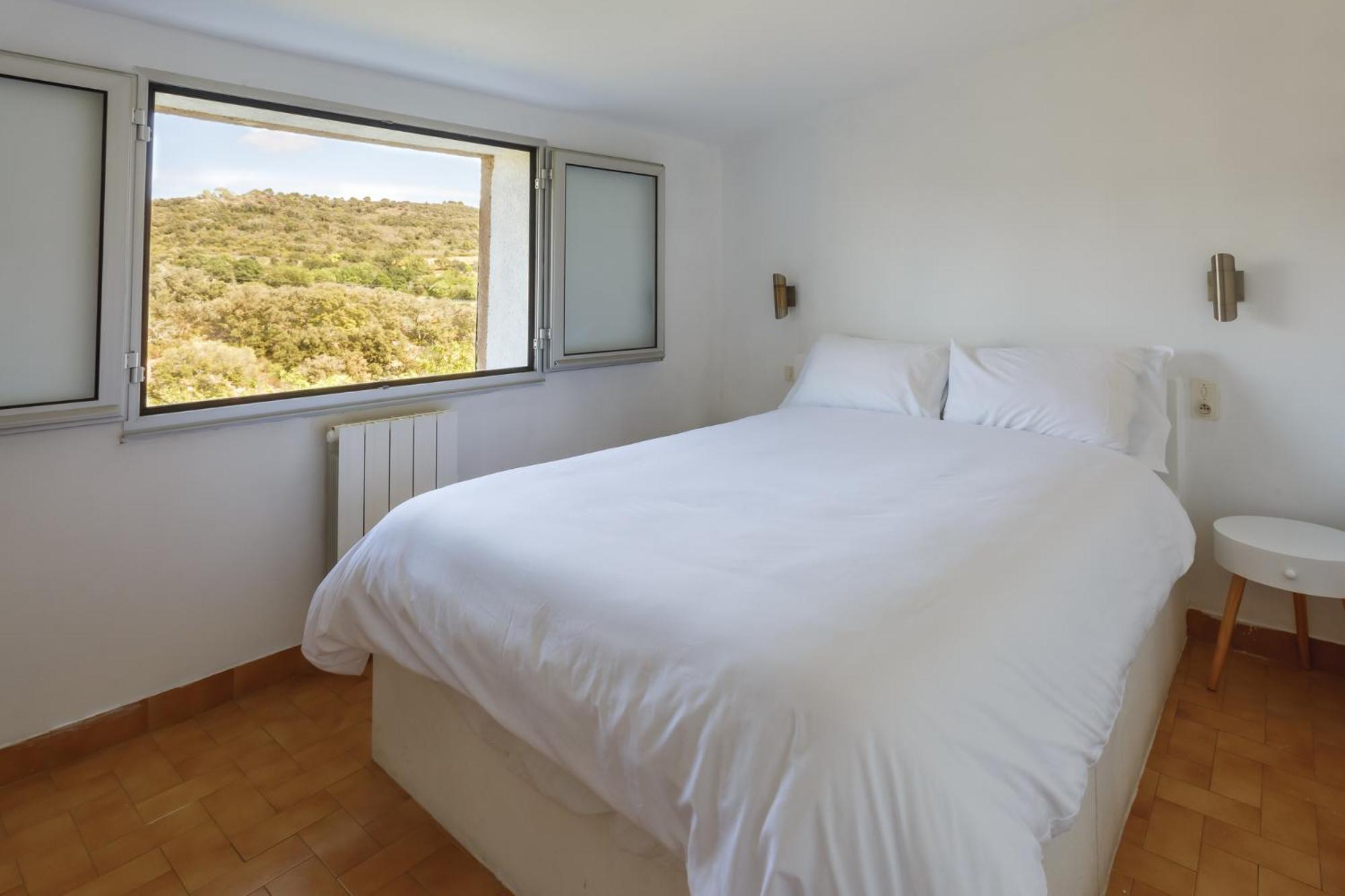 Cosy Apartment In Ancient Gabian With River And Vineyard Views Exterior photo